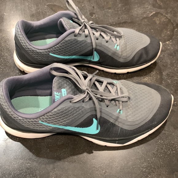 Women’s Nike Training Flex Supreme TR6 Flywire Shoe - Picture 7 of 10